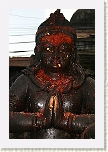 Patan - Estatua en el templo de Narayan Mandir