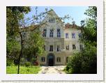 Sighisoara. Edificio en la colina.